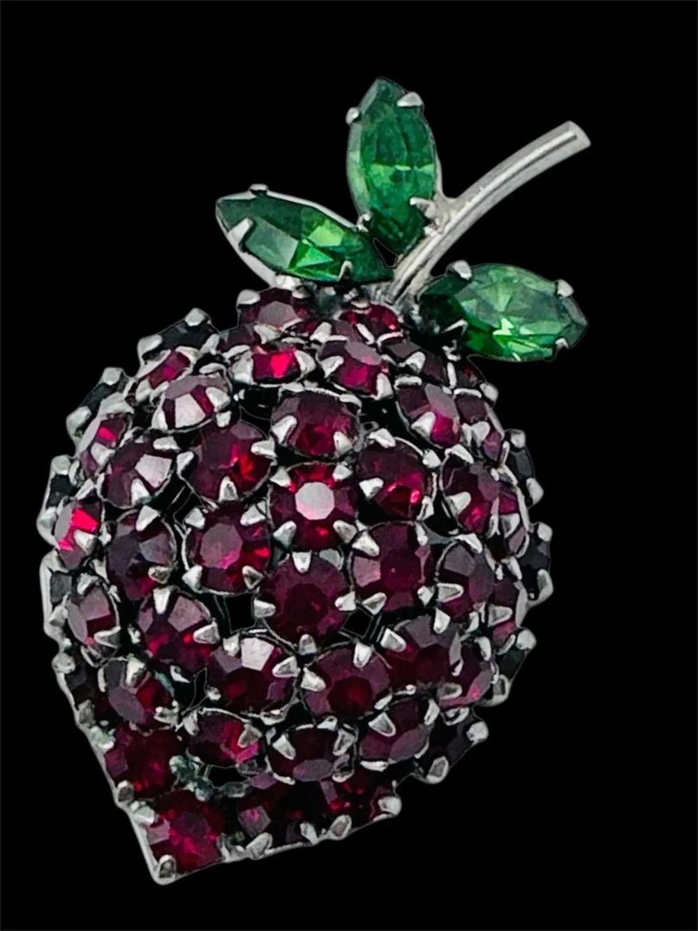 Vintage 50s Unsigned Warner Strawberry Rhinestone Brooch
